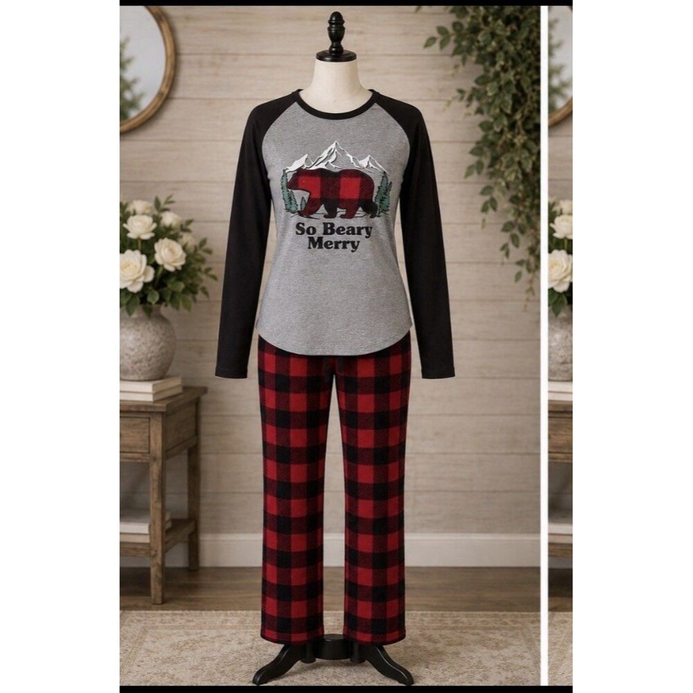 Holiday FamJams Size Small Pajama Set So Beary Merry Christmas Pajamas